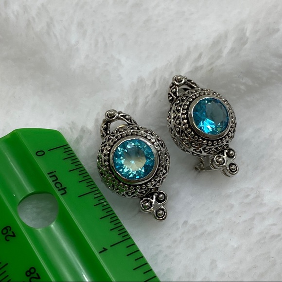 Pierced Style Earrings with Blue Topaz Color Setting. - Picture 9 of 9